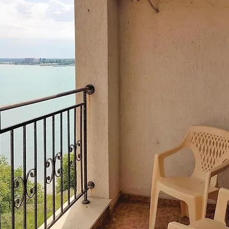 Two-bedroom In Aheloy
